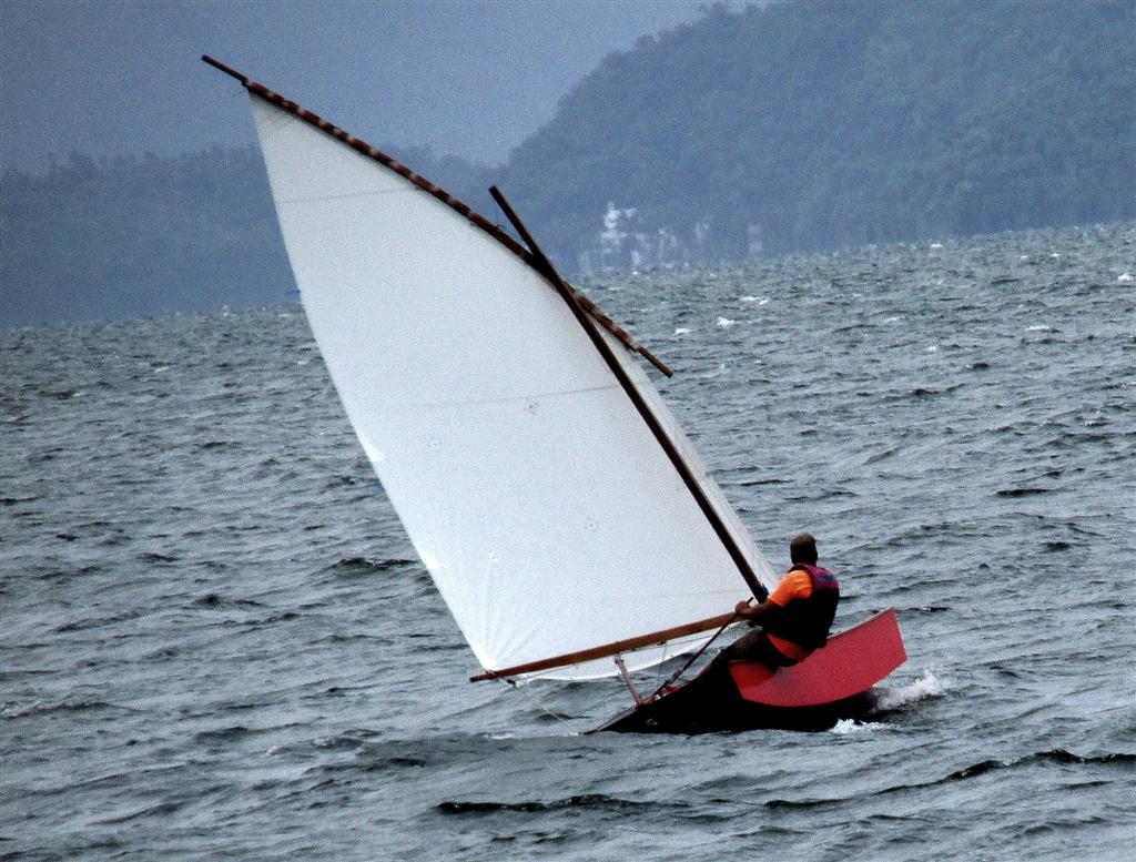 Sailing in Waves with the OZ Goose Dinghy Oz Goose ...